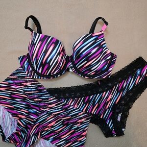 PINK Victoria's Secret Multicolor Striped Bra Set NWT!!